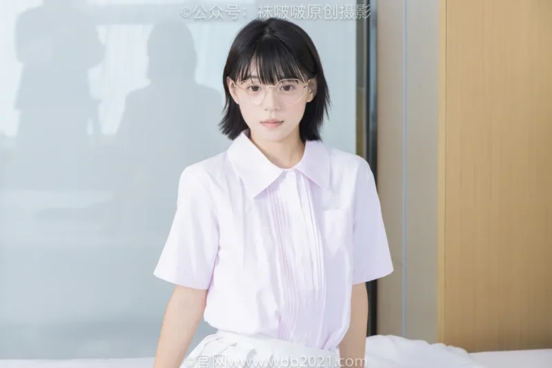 [BoBoSocks袜啵啵]NO.499 甜甜圈-高跟长靴、踩脚裤、厚黑丝五指袜、黑皮手套、裤里丝[144P/1V/6.38GB]-无料摄影圈