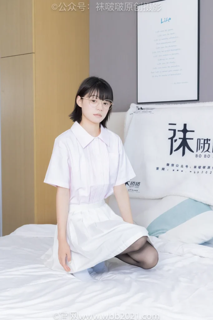 [BoBoSocks袜啵啵]NO.499 甜甜圈-高跟长靴、踩脚裤、厚黑丝五指袜、黑皮手套、裤里丝[144P/1V/6.38GB]插图3