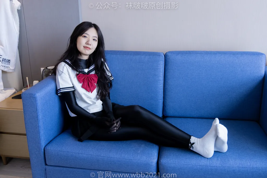 [BoBoSocks袜啵啵]NO.513 小甜豆 帆布鞋、白棉袜、厚黑丝五指袜、黑丝手套[140P/1V/6.07GB]插图3