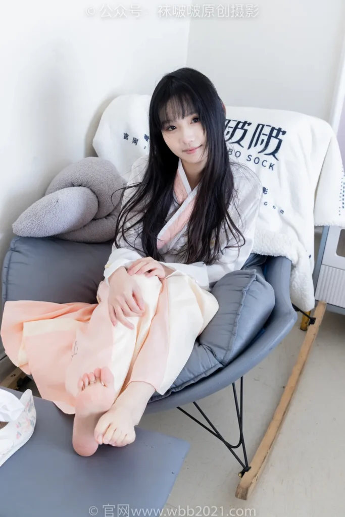 [BoBoSocks袜啵啵]NO.518 甜甜圈-平底鞋、白棉袜、裸足、汉服古装[168P/1V/6.85GB]插图