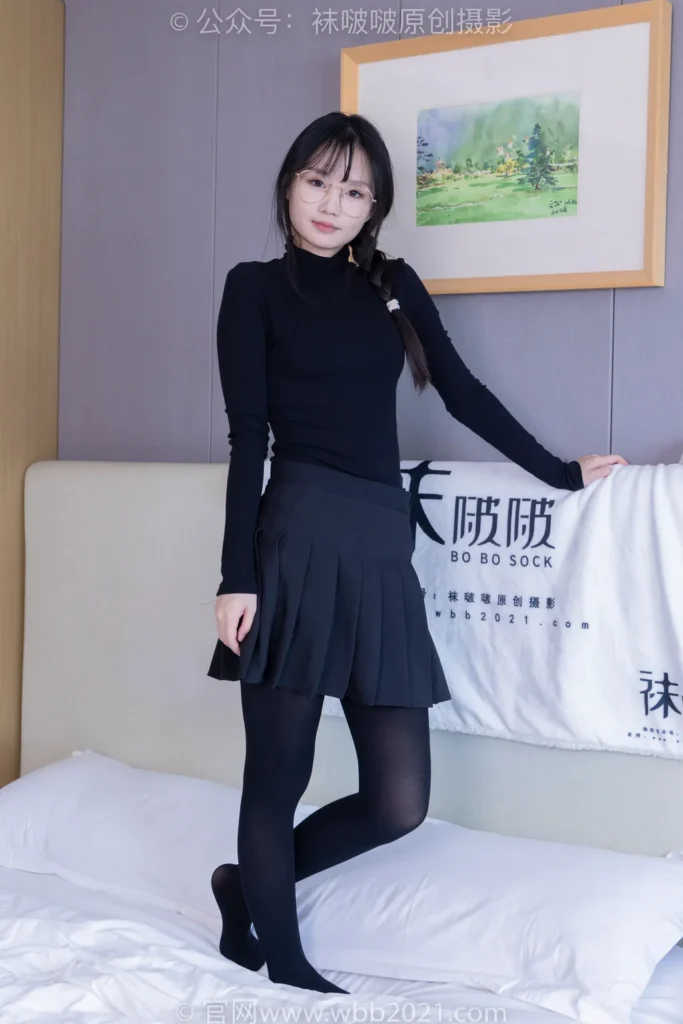 [BoBoSocks袜啵啵]NO.523 甜甜圈-皮鞋、厚黑丝[145P/1V/6.12GB]插图