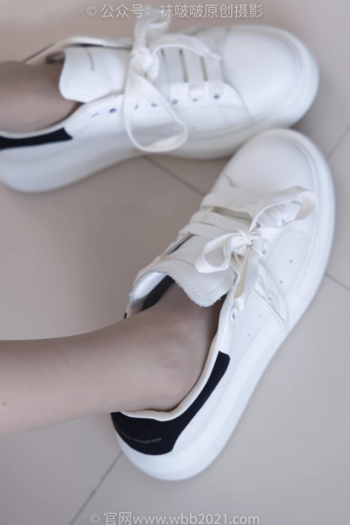 [BoBoSocks袜啵啵]NO.541 稚予-两双板鞋、薄灰丝、薄肉丝、jk制服[140P/1V/4.95GB]插图2