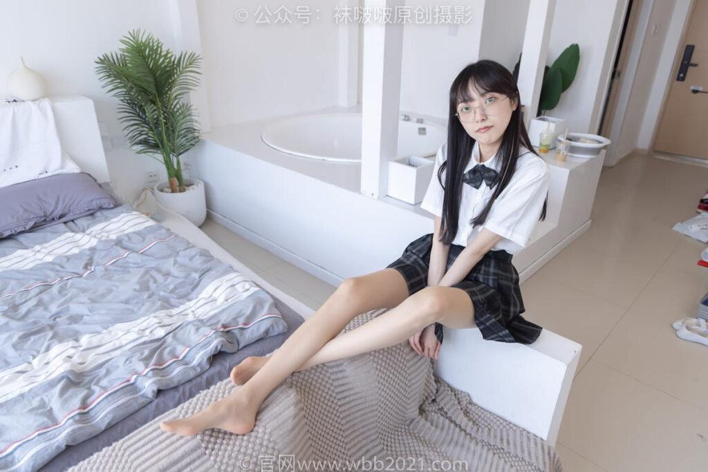 [BoBoSocks袜啵啵]NO.541 稚予-两双板鞋、薄灰丝、薄肉丝、jk制服[140P/1V/4.95GB]插图1