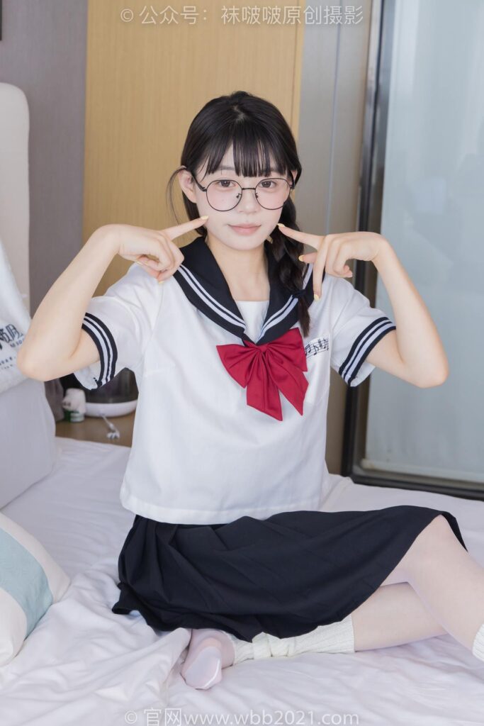 [BoBoSocks袜啵啵]NO.548 糯米-运动鞋、堆堆袜套、薄白丝、jk制服[145P/1V/6.08GB]插图2