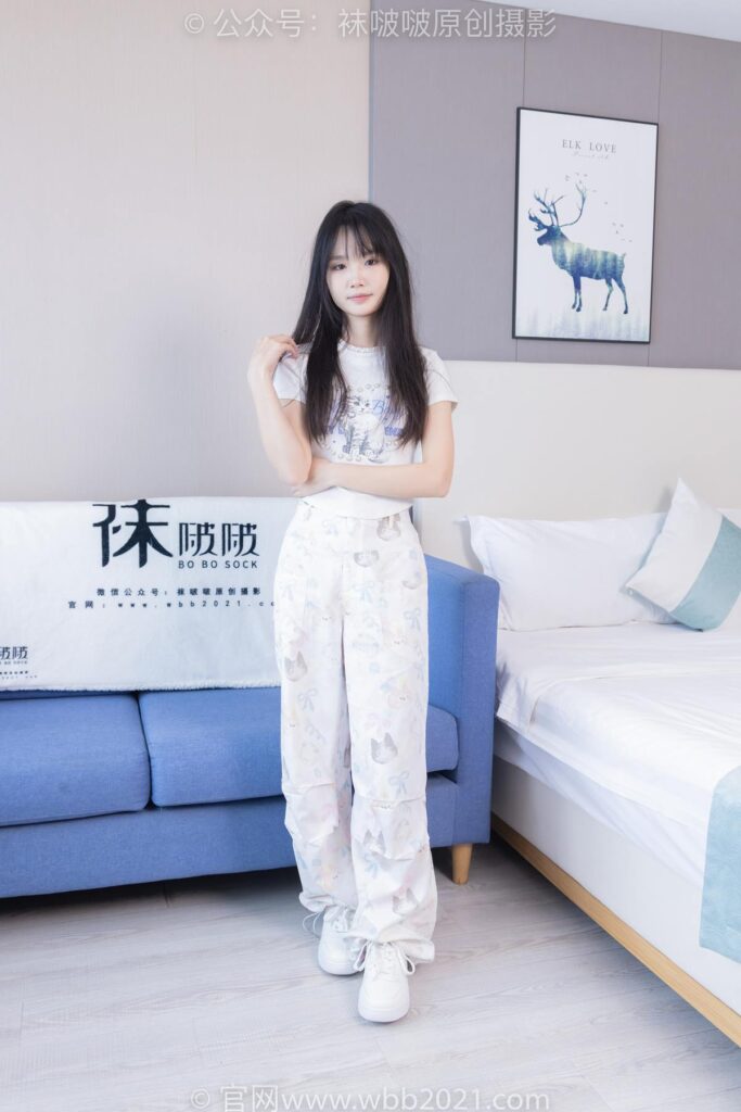 [BoBoSocks袜啵啵]NO.550 甜甜圈-板鞋自然穿脏白棉袜[148P/1V/5.90GB]插图1