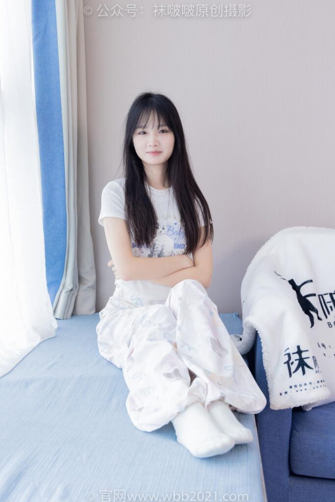 [BoBoSocks袜啵啵]NO.550 甜甜圈-板鞋自然穿脏白棉袜[148P/1V/5.90GB]插图3