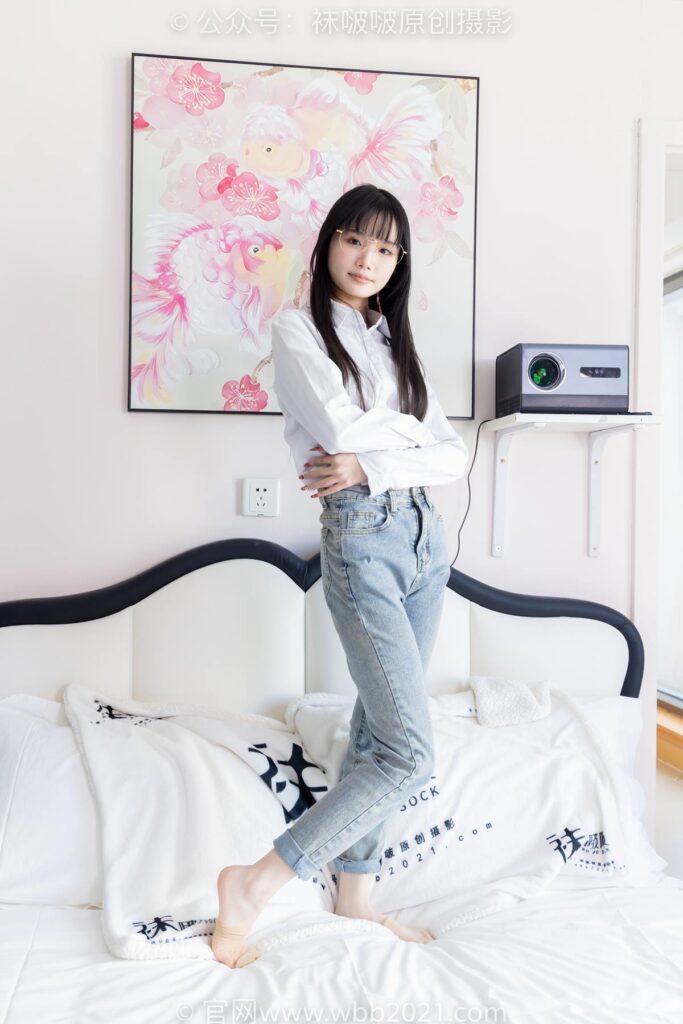 [BoBoSocks袜啵啵]NO.559 甜甜圈-高跟鞋、短肉丝、垫脚半蹲半脱袜子剧情[146P/1V/6.22GB]插图3