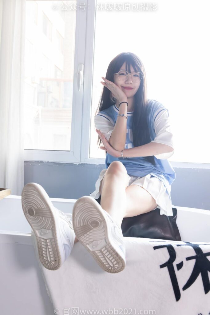 [BoBoSocks袜啵啵]NO.561 小甜豆-板鞋、短白棉袜、裸足[155P/1V/5.76GB]插图2