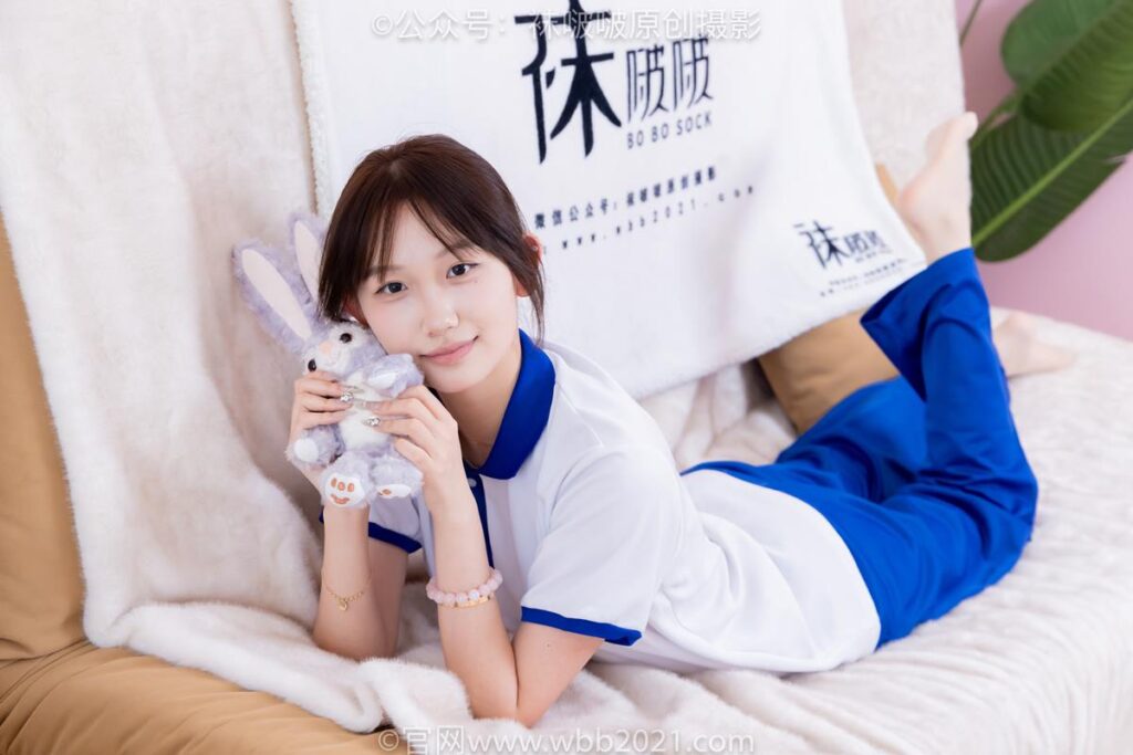 [BoBoSocks袜啵啵]NO.569 香菜-校服、板鞋、白棉袜、薄肉丝[157P/1V/7.15GB]插图1