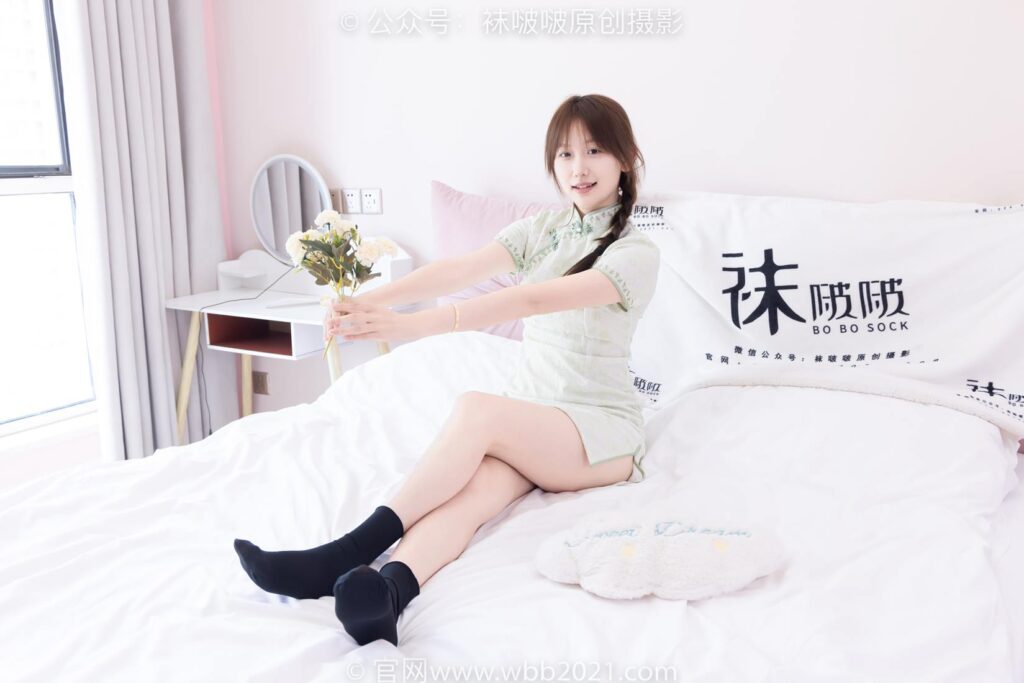[BoBoSocks袜啵啵]NO.577 香菜-皮鞋、平底鞋、肉色船袜、黑棉袜、旗袍[140P/1V/5.65GB]插图3