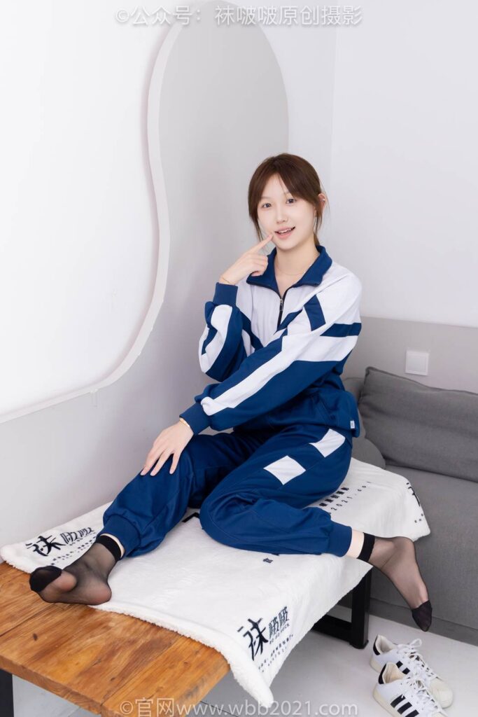 [BoBoSocks袜啵啵]NO.584 香菜 校服、板鞋、短黑丝[149P/1V/7.49GB]插图2