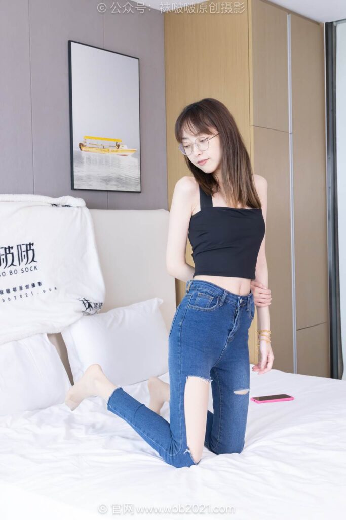 [BoBoSocks袜啵啵]NO.591 稚予-高跟凉鞋、薄肉丝、裤里丝、裸足、裸足泡脚[153P/1V/6.43GB]插图1