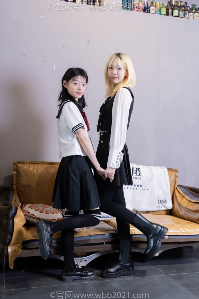 [BoBoSocks袜啵啵]NO.600 小甜豆&糯米-皮鞋、马丁靴、小熊拖鞋、过膝棉袜[160P/1V/8.48GB]插图1