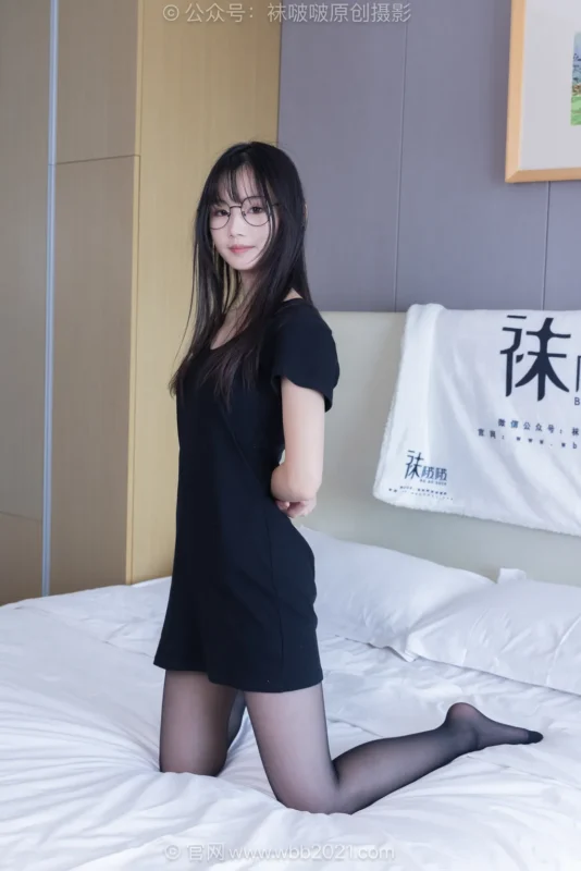 [BoBoSocks袜啵啵]NO.607 甜甜圈-高跟鞋、薄黑丝[147P/1V/6.01GB]-无料摄影圈