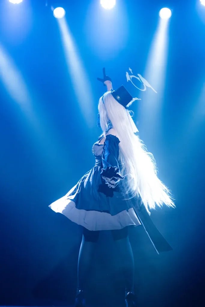 lunananya NO.014 – 碧蓝档案 歌住樱子 偶像[37P/233MB]插图1