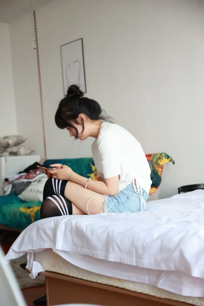 三禾摄影 NO.011 牛仔热裤 高跟 过膝袜[227P/1.12GB]插图1