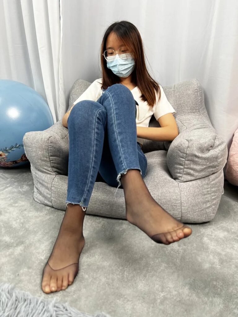 三禾摄影 NO.024 牛仔裤里丝 帆布鞋 高跟[201P/2.03GB]插图