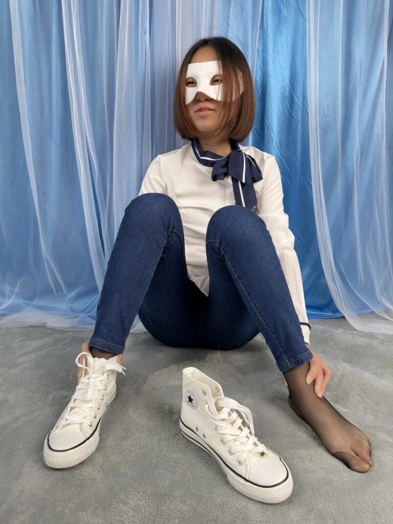 三禾摄影 NO.024 牛仔裤里丝 帆布鞋 高跟[201P/2.03GB]插图3