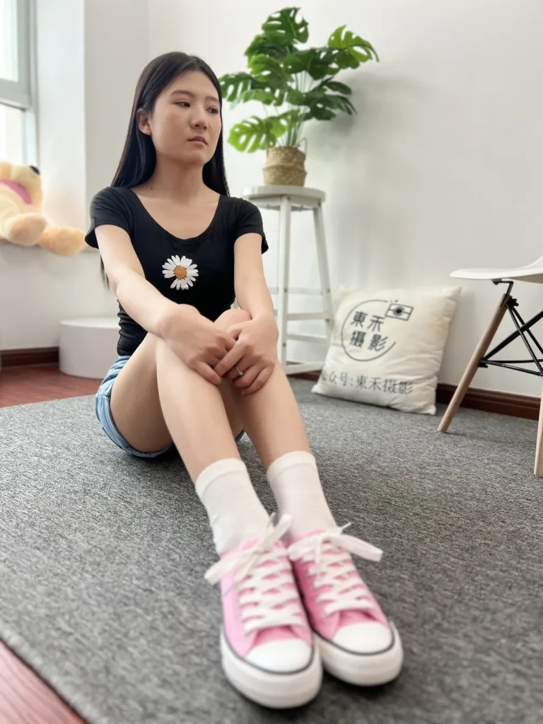 三禾摄影 NO.026 牛仔短裤 棉袜 帆布鞋[176P/1V/687MB]插图