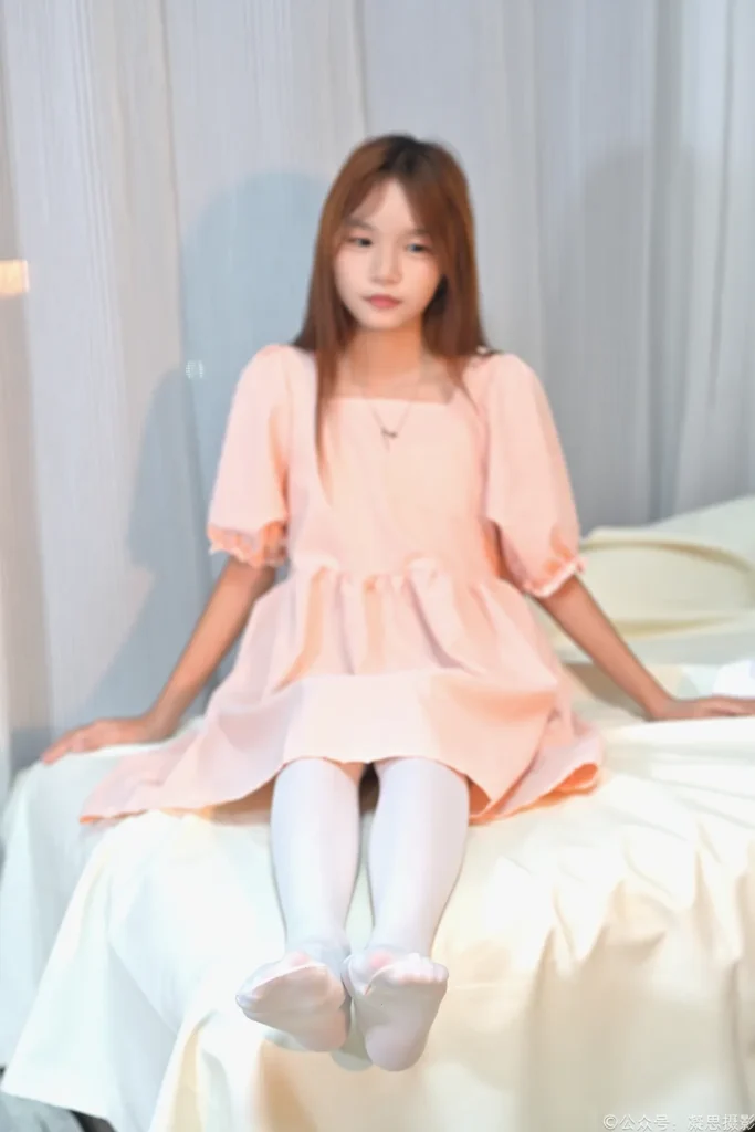 凝思摄影 NO.032 小青-连衣裙、连裤白丝、高跟鞋[134P/1V/5.37GB]插图