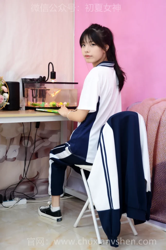 初夏女神 NO.301 番茄 学霸笔记[100P/1V/4.04GB]插图1