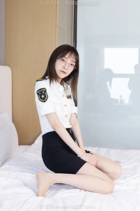 [BoBoSocks袜啵啵]NO.610 稚予-高跟鞋、薄肉丝、穿脱风衣[143P/1V/5.33GB]-无料摄影圈