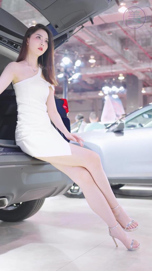 NO.0780 2023 东莞秋季车展 Racing Model 车模抖音网红随拍车模05[1V/222MB]插图3