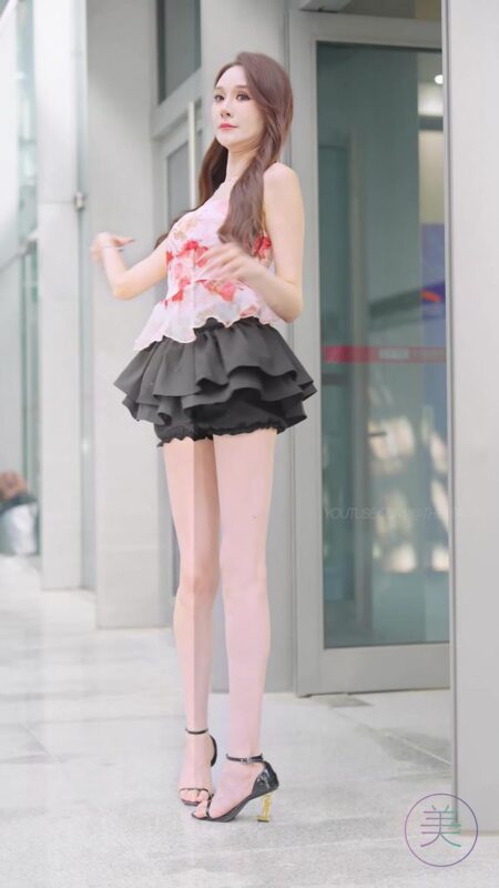 NO.0804 2023 广州车展 Racing Model 车模抖音网红随拍56[1V/274MB]-无料摄影圈