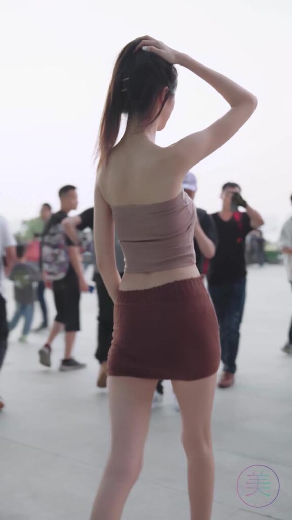 NO.0812 2023 广州车展 Racing Model 车模抖音网红随拍64[1V/324MB]插图3