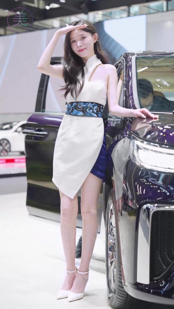 NO.0814 2023 广州车展 Racing Model 车模抖音网红随拍66[1V/411MB]插图3