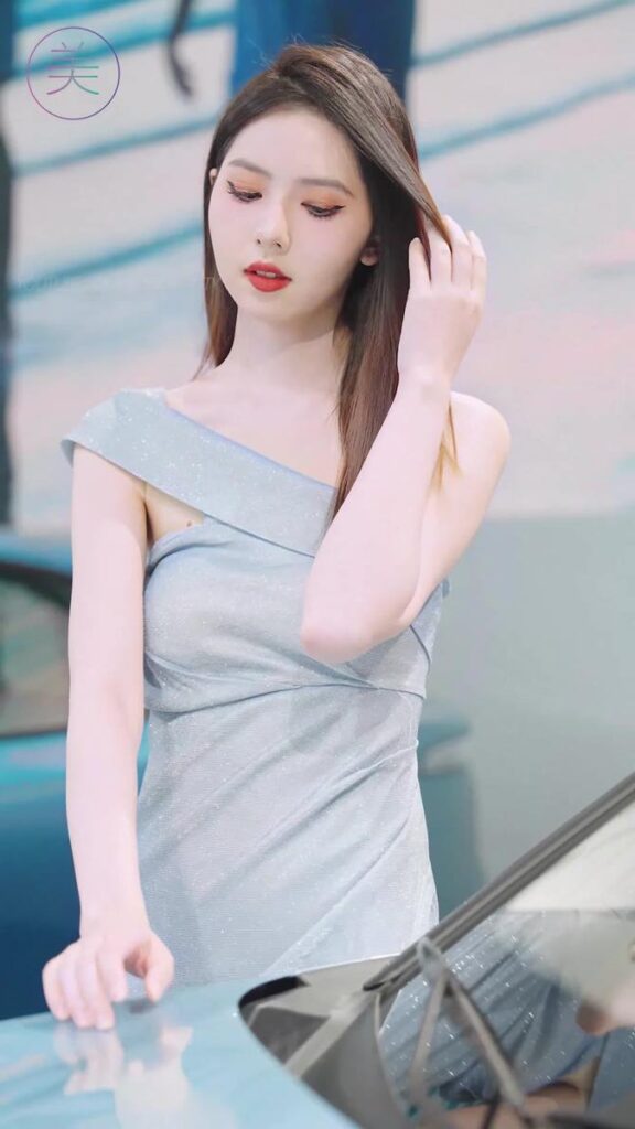 NO.0816 2023 广州车展 Racing Model 车模抖音网红随拍68[1V/282MB]插图2