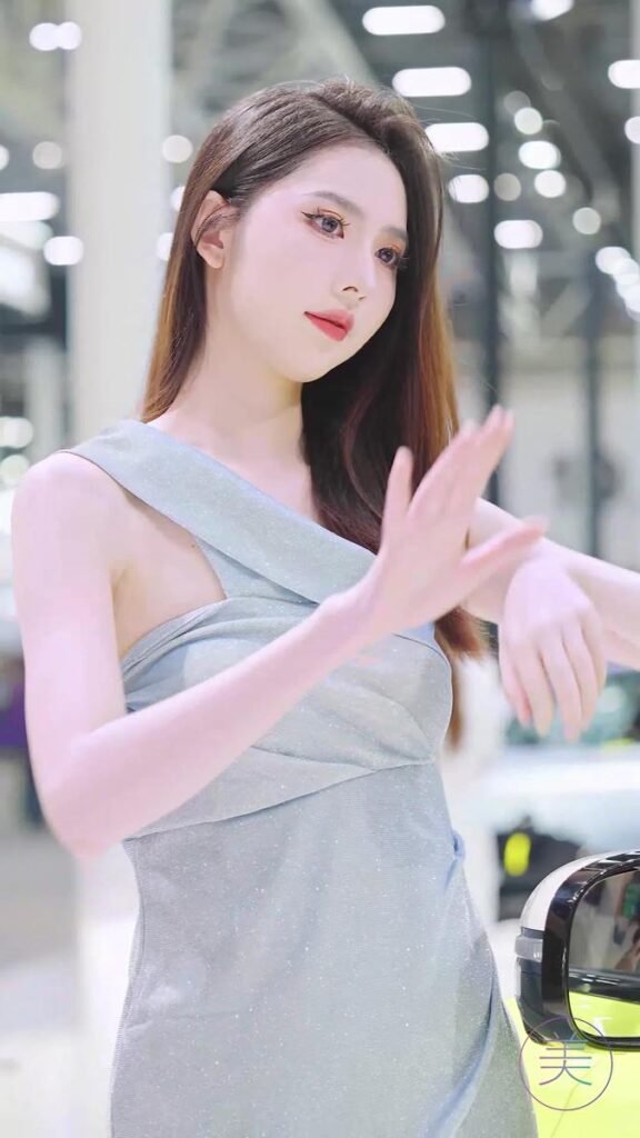 NO.0816 2023 广州车展 Racing Model 车模抖音网红随拍68[1V/282MB]插图