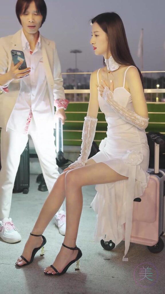 NO.0821 2023 广州车展 Racing Model 车模抖音网红随拍73[1V/136MB]插图