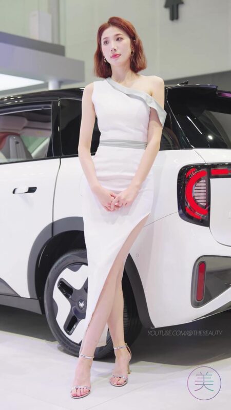 NO.0824 2023 广州车展 Racing Model 车模抖音网红随拍76[1V/369MB]-无料摄影圈