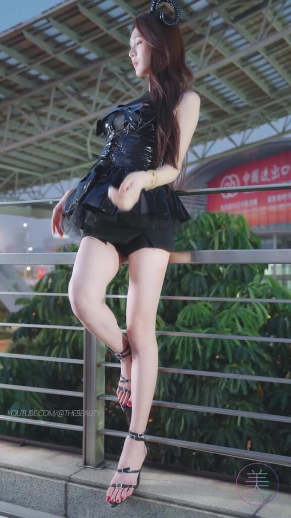 NO.0871 2023 广州车展 Racing Model 车模抖音网红随拍93[1V/246MB]插图3