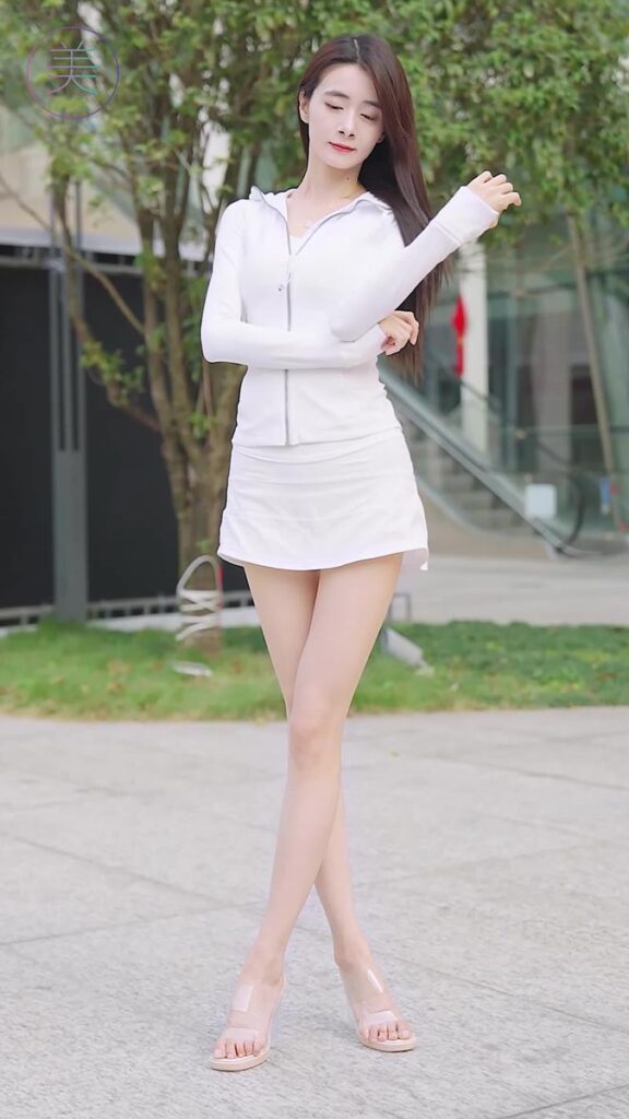 NO.0872 2023 广州车展 Racing Model 车模抖音网红随拍94[1V/342MB]插图3