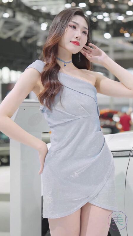 NO.0873 2023 广州车展 Racing Model 车模抖音网红随拍95[1V/321MB]-无料摄影圈