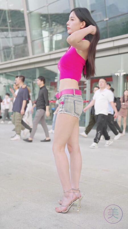 NO.0875 2023 广州车展 Racing Model 车模抖音网红随拍97[1V/376MB]-无料摄影圈