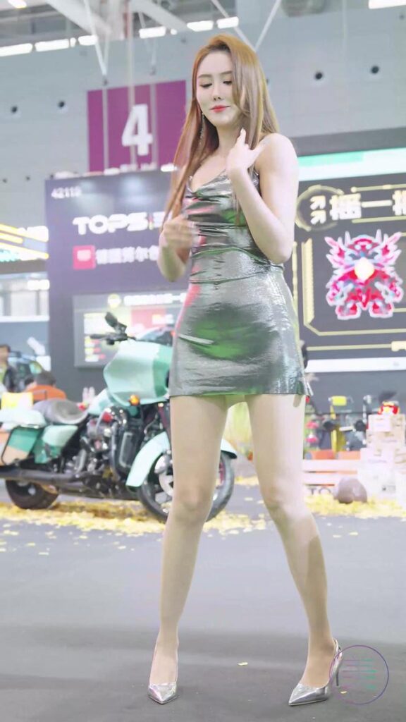 NO.0889 2024 深圳改装车展 Auto Salon 车模抖音网红随拍 06[1V/455MB]插图