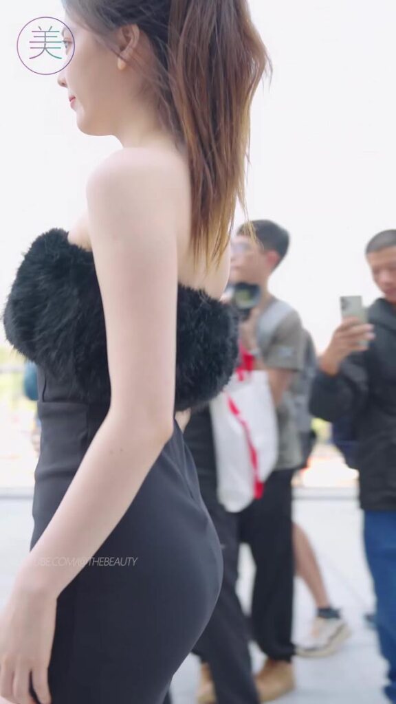 NO.0906 2023 广州车展 Racing Model 车模抖音网红随拍106[1V/313MB]插图