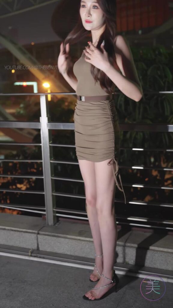 NO.0911 2023 广州车展 Racing Model 车模抖音网红随拍111[1V/489MB]插图1