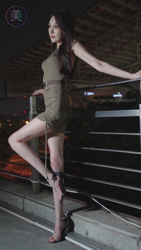 NO.0911 2023 广州车展 Racing Model 车模抖音网红随拍111[1V/489MB]-无料摄影圈