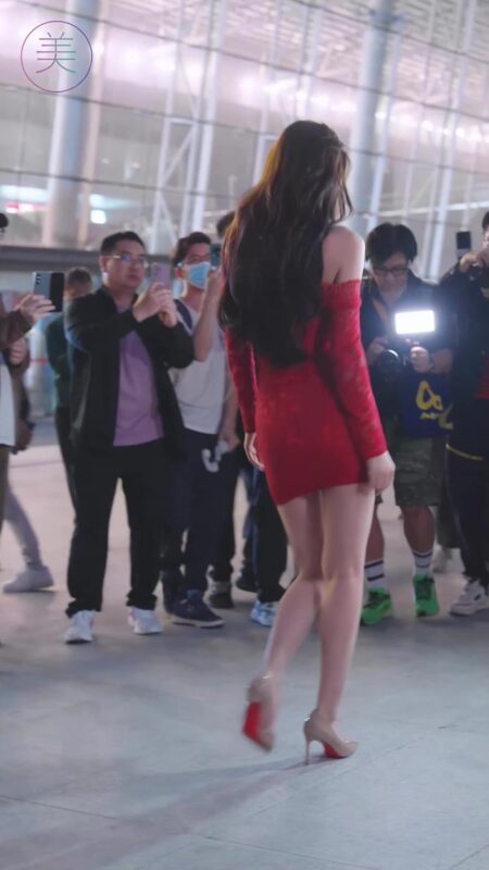 NO.0912 2023 广州车展 Racing Model 车模抖音网红随拍112[1V/377MB]-无料摄影圈