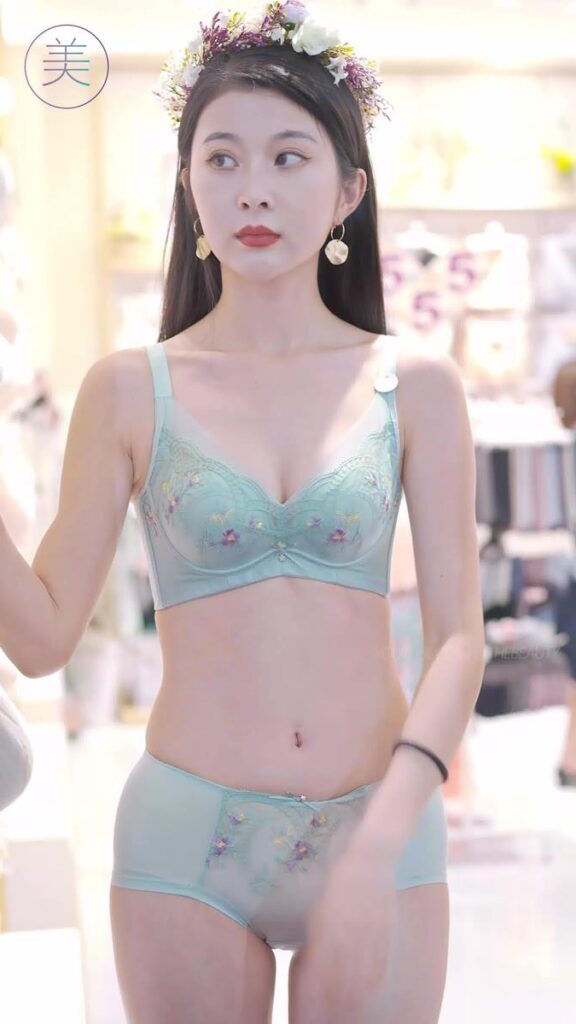 NO.0935 2022 广百之夜内衣模特秀#17[1V/234MB]插图