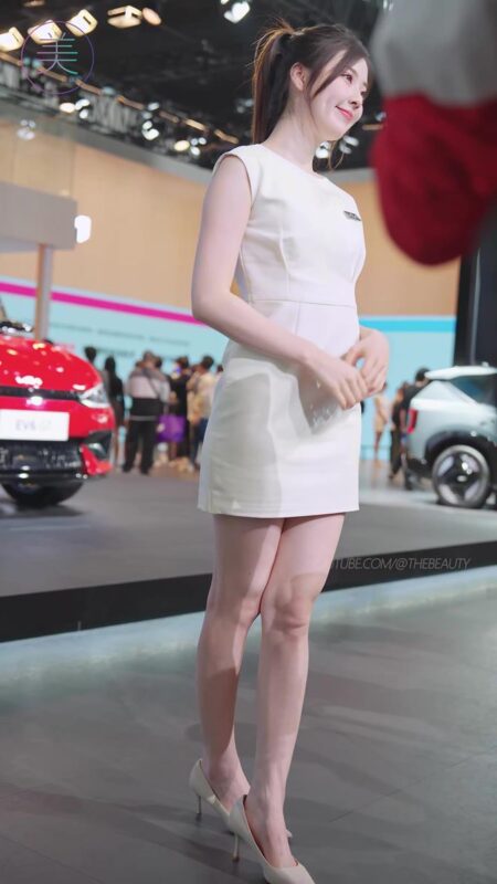 NO.0961 2023 广州车展 Racing Model 车模抖音网红随拍133[1V/762MB]-无料摄影圈