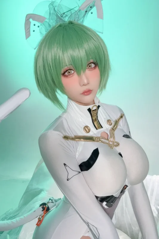 星之迟迟 NO.255 – 碧蓝航线 纳西莫夫[34P/153MB]-无料摄影圈