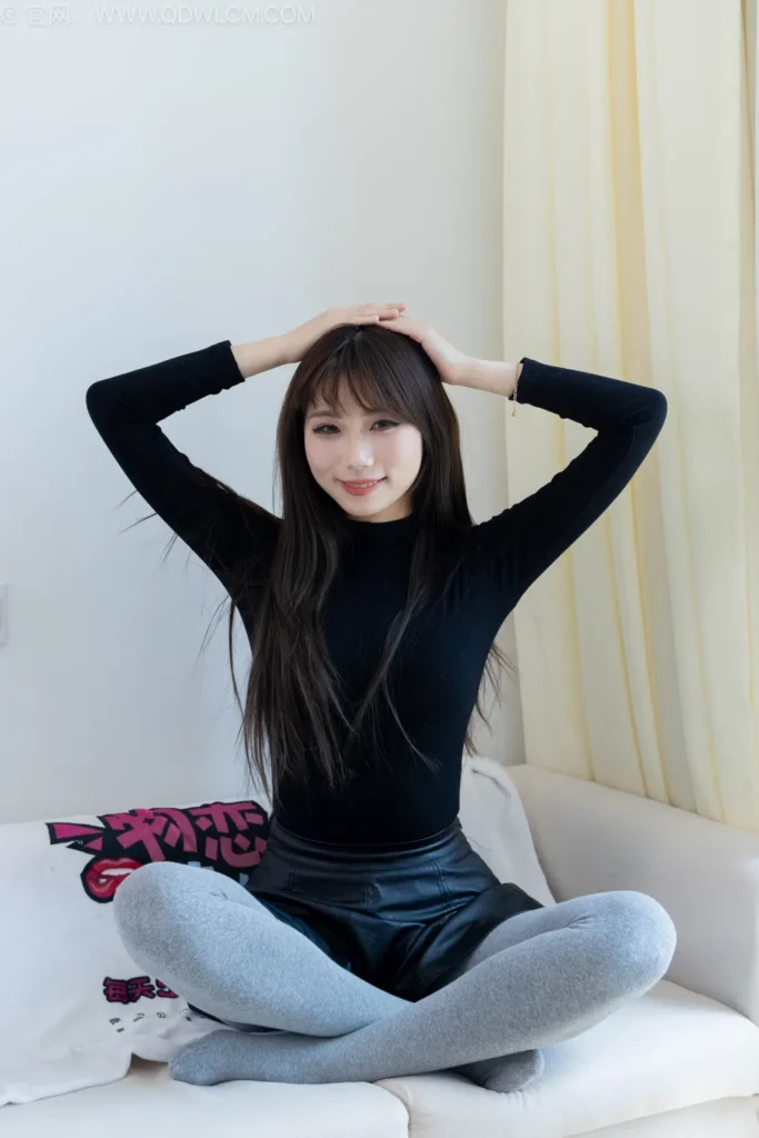 物恋传媒 NO.2531 泡泡-高跟鞋、厚灰丝[165P/1V/4.21GB]插图