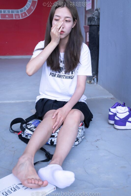 [BoBoSocks袜啵啵]积分限定作品 NO.002 泡芙- AJ、白色棉质船袜、裸足[135P/1.24GB]-无料摄影圈