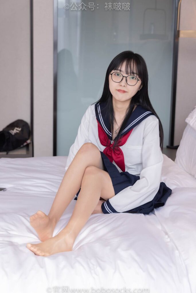 [BoBoSocks袜啵啵]积分限定作品 NO.005 稚予-JK制服、皮鞋、油亮肉丝[133P/1V/4.11GB]插图3