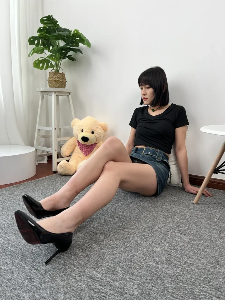 三禾摄影 NO.029 牛仔裙 高跟鞋[225P/1V/1.48GB]插图